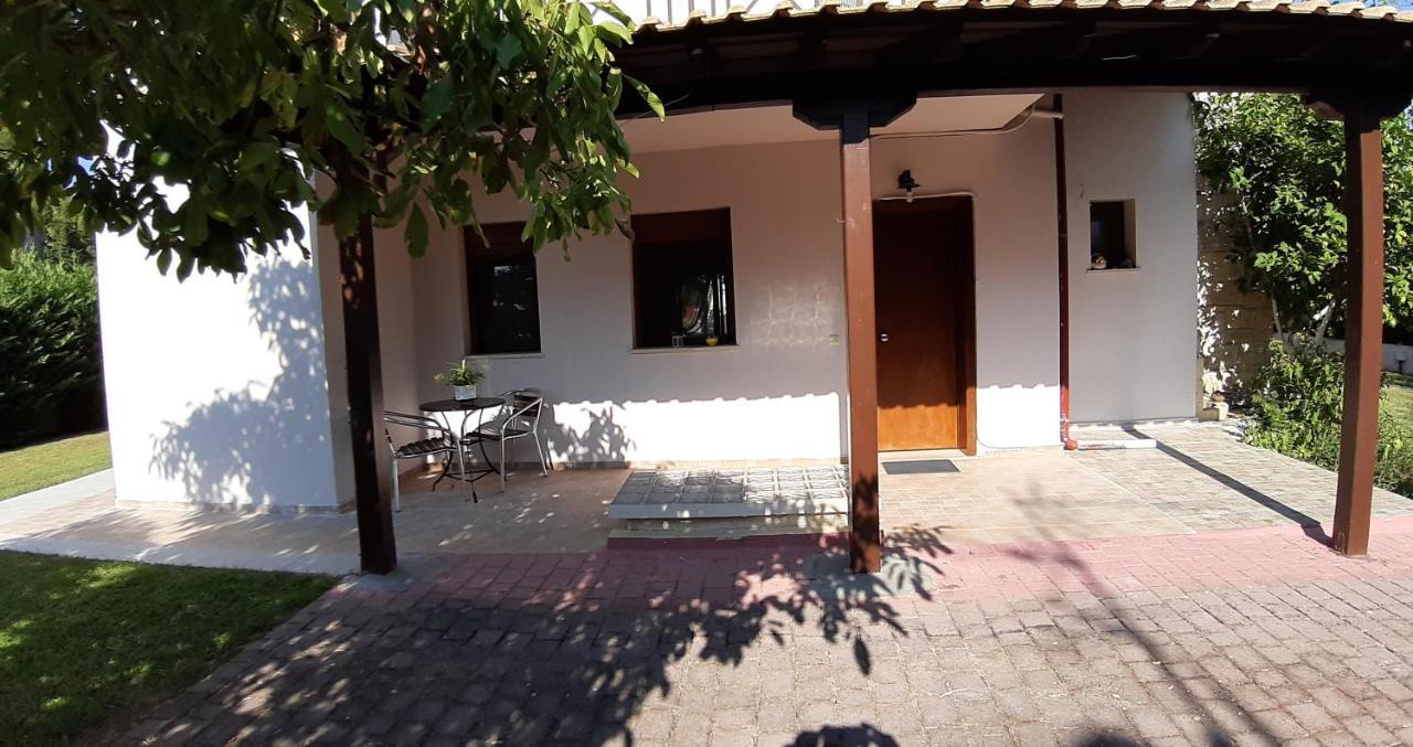 Villa-Danos Áfitos Exterior foto